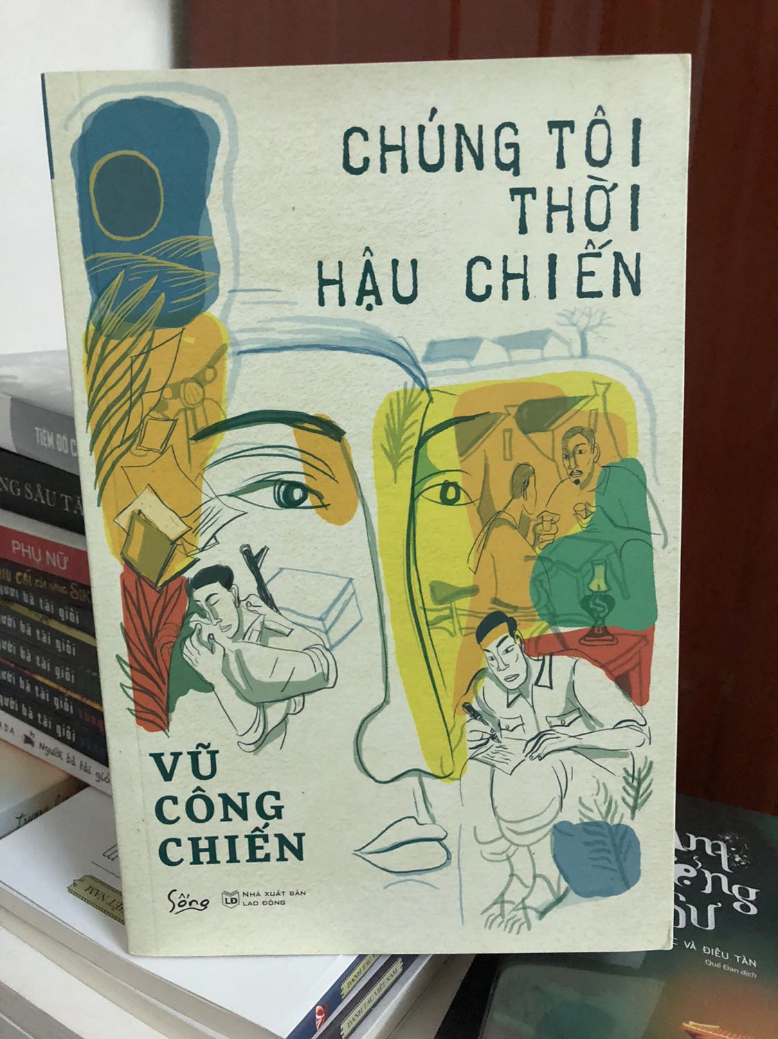Hàng giao nhanh hơn dự kiến. Sách không bị bẩn hay rách gì cả. Vote 5 sao nhé