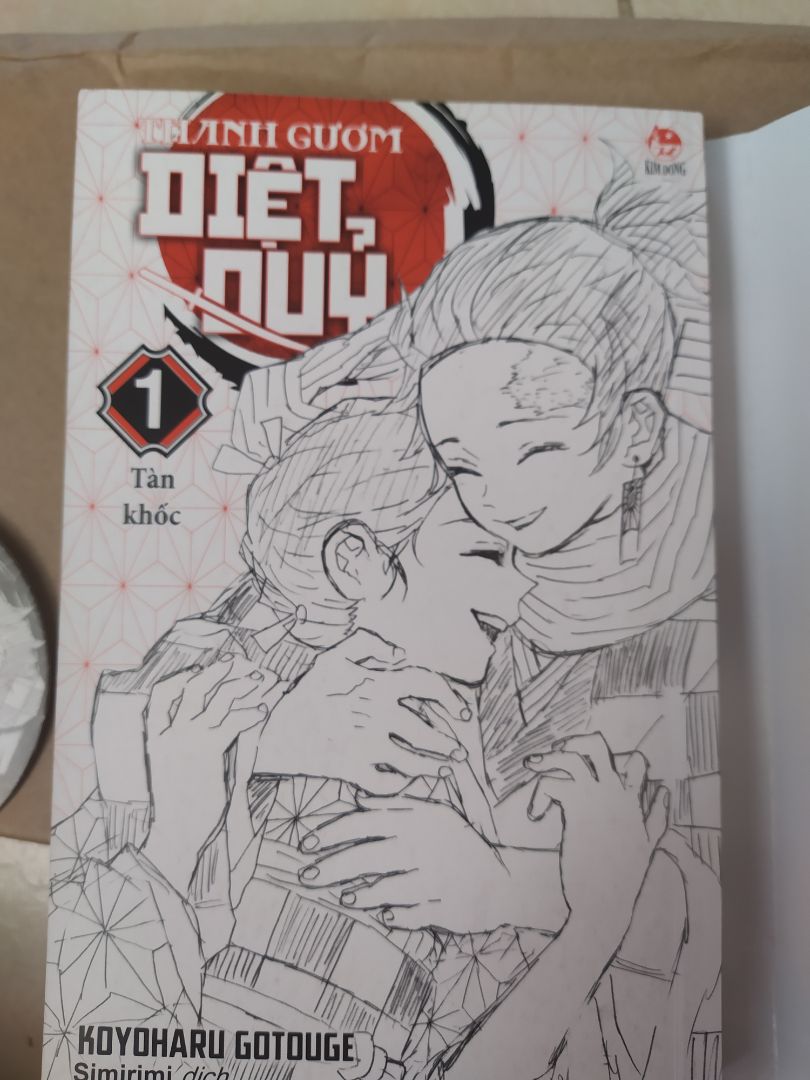 Anh giao tận tình, giao nhanh chóng, chất lượng sản tuyệt vời, sách bên trong không bị móp méo là ưng lắm rồi ạ, đã vậy tranh lại rất xinh xẻo, mượt mà lấy ra mà em phần khích !!! Aaa, em trông lâu rồi mà bây h mới có mừng hết sức đã vậy hôm nay mới 1/2 nữa cơ !! Nói chung là tuyệt vời lắm ạ!!!