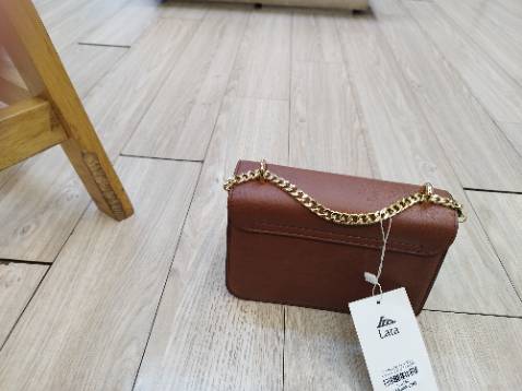 Túi đẹp hơn trong hình nữa , màu rất sang , đường chỉ mà đẹp ....luôn ủng hộ shop ạ