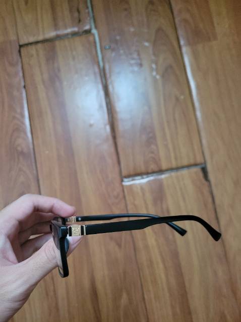 Nhìn ngang không như kỳ vọng, chất liệu nhựa ko như quảng cáo. Dán nhãn đổi trả khi đổi ý nhưng không đổi trả được.