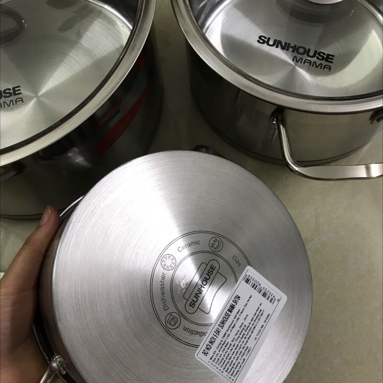 Ấn tượng đầu tiên là nồi khá chắc chắn, đóng gói cẩn thận giao hàng nhanh. Hình thức đẹp, tay cầm ko bị nóng khi nấu. Sẽ ủng hộ tiếp