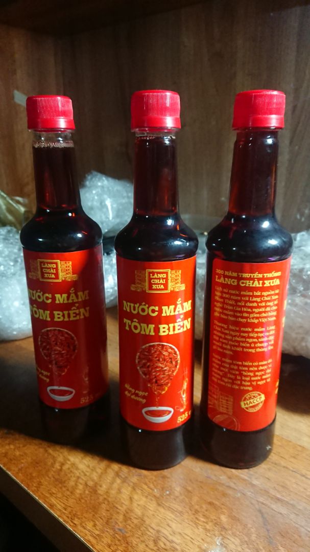 Tôi chưa nhận được hàng sao đã duyệt vậy? Làm ăn gì mà không uy tín vậy? 
Tiền đã trả trước rồi hàng vẫn chưa giao