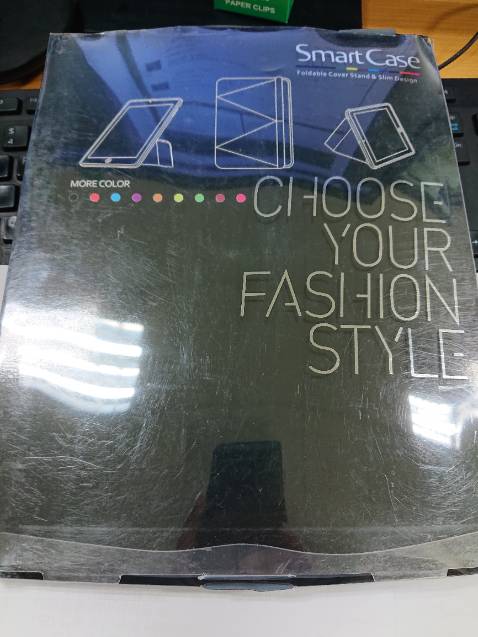 Chào SHOP.  Mìnhđặt hàng Bao Da dành cho Ipad AIR 2. Shop giao hàng rất nhanh. Nhưng Bạn gửi hàng đã không kiểm tra cẩn thận, gửi nhầm cho mình bao da của loại IPAD 2.   (không vừa kích cỡ)   :(  :( :(  Chán vì nhận hàng xong không dùng được!