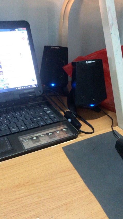 Sản phẩm ok 
Nghe nhạc ok
Ổn trong tầm giá
Cho shop 5 sao
Giao hàng nhanh du xa 100km