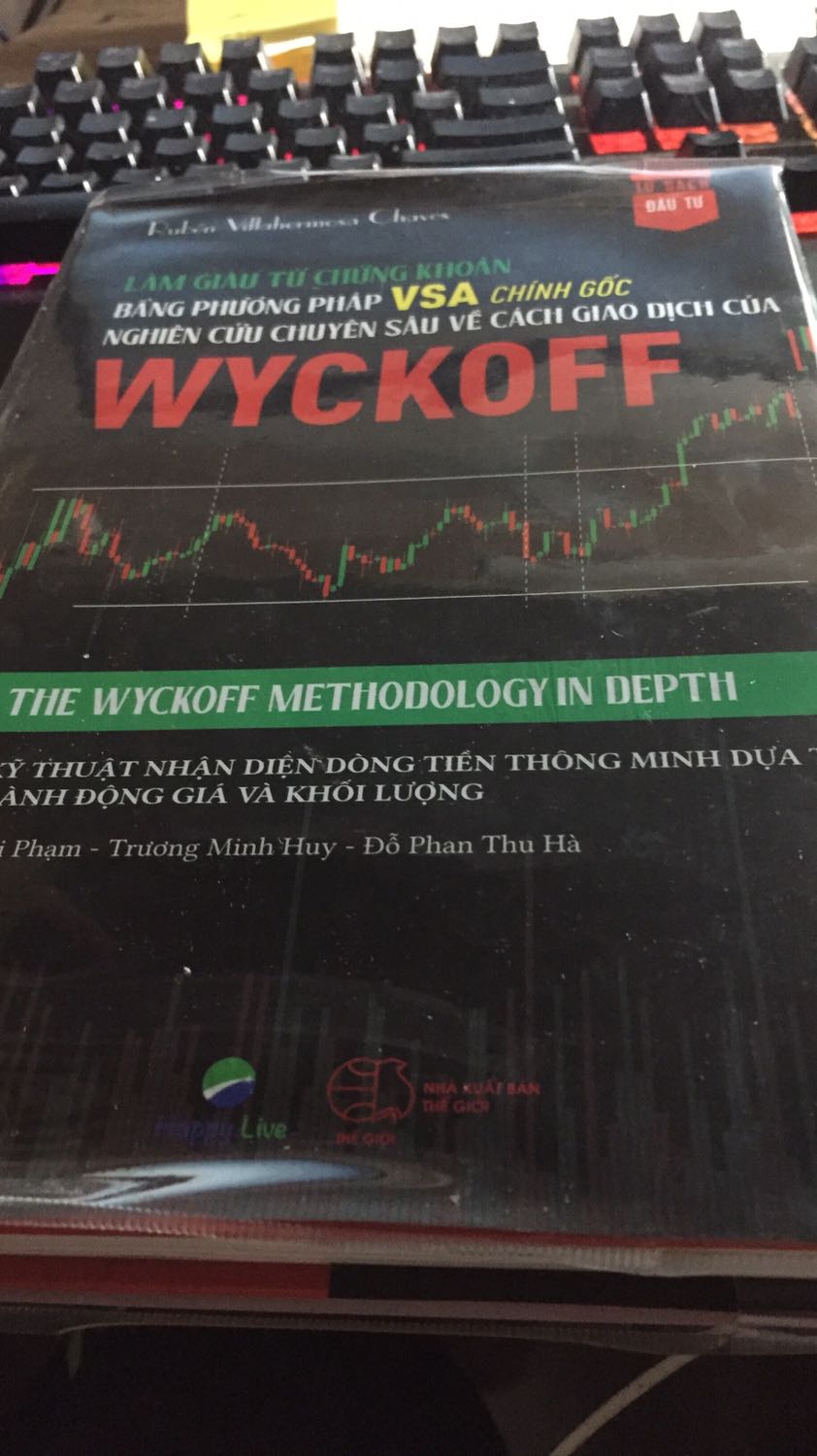 Tiki giao trễ 3 ngày so với ngày dự định giao dù mình có gói tiki now.
Sách happy live ok nhưng mình thấy bao book care không cẩn thận nên mỹ quan hơi xấu. Mong tiki bao hàng đóng gói kỹ hơn cho các đơn sách sau này.