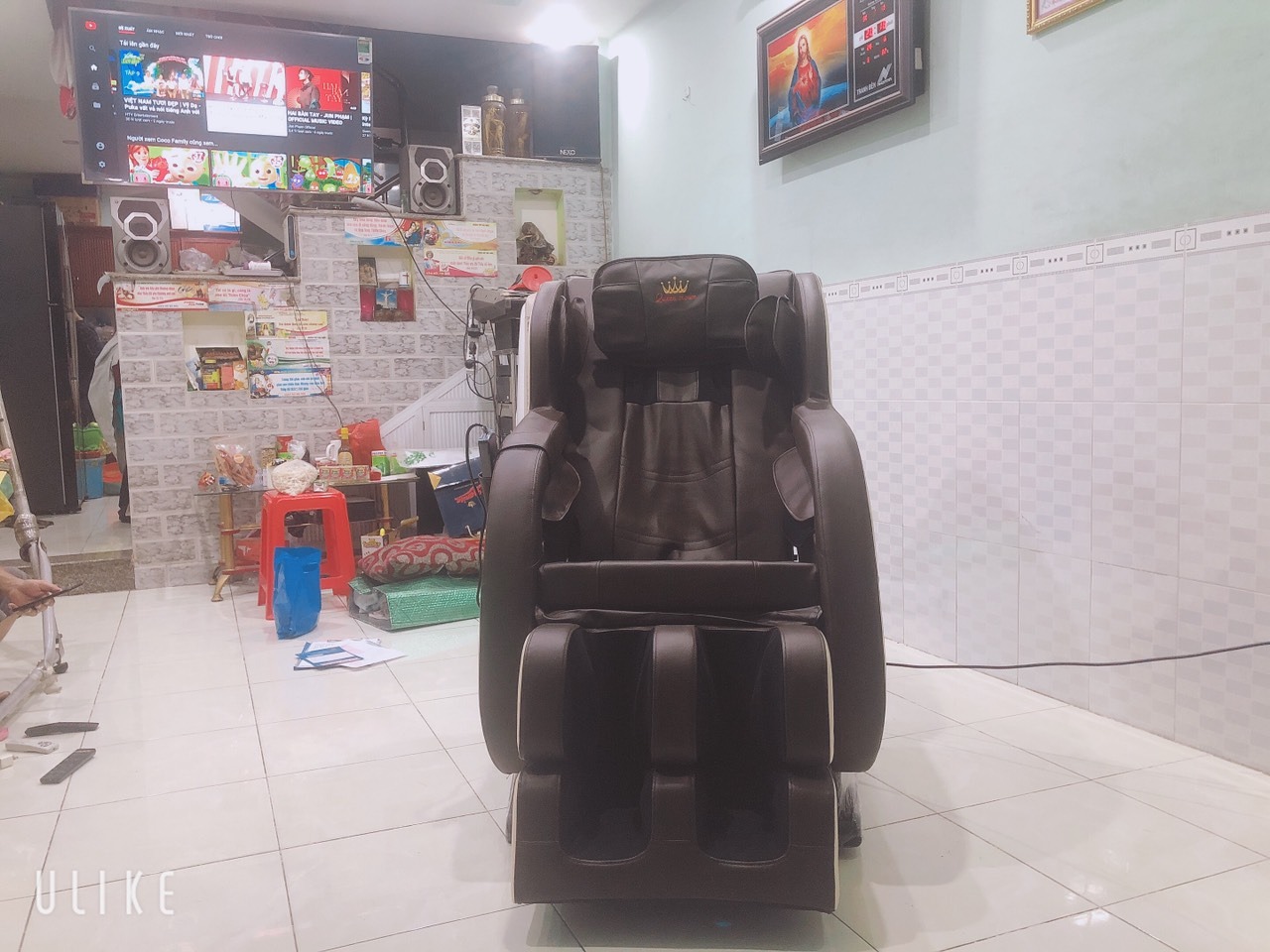 Sản phẩm quả thực rất hiệu quả, đáng với số tiền bỏ ra . Chị mình thường xuyên bị đau mỏi cổ do ngồi văn phòng nhiềiu, mà từ khi có ghế này những cơn đau dần hoàn toàn biến mất. Ngồi vừa thư thái vừa đọc sách, chơi game dc.
 Rất tiện lợi.