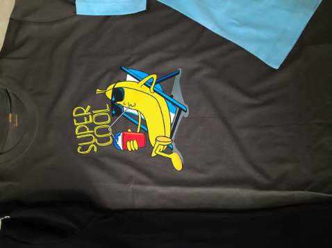 Hình in rất sắc nét, mềm mại, không dính. Rất hài lòng.