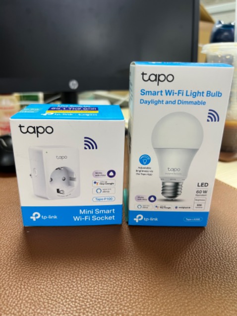 Đã mua hàng của TP Link nhiều lần.
1. Giao hàng nhanh vì có hỗ trợ tikinow, rất thích khoản này
2. Chất lượng sản phẩm tốt: các sản phẩm đã mua dùng cũng hơn 1 năm rồi chưa thấy cái nào hư. (Cũng có khi chưa tới lúc hư nhưng trước mắt thấy OK)
3. Đóng gói cũng cẩn thận