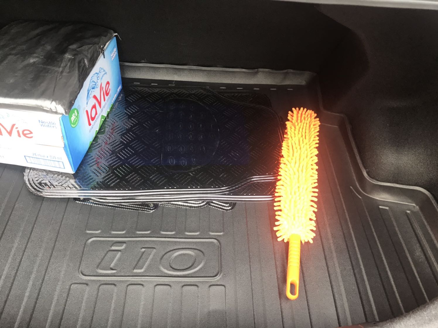 Ok. Bỏ khít, chỉ có mép ngoài cùng phía sau hơi nhăn. K biết độ bền thế nào phải chờ thời gian