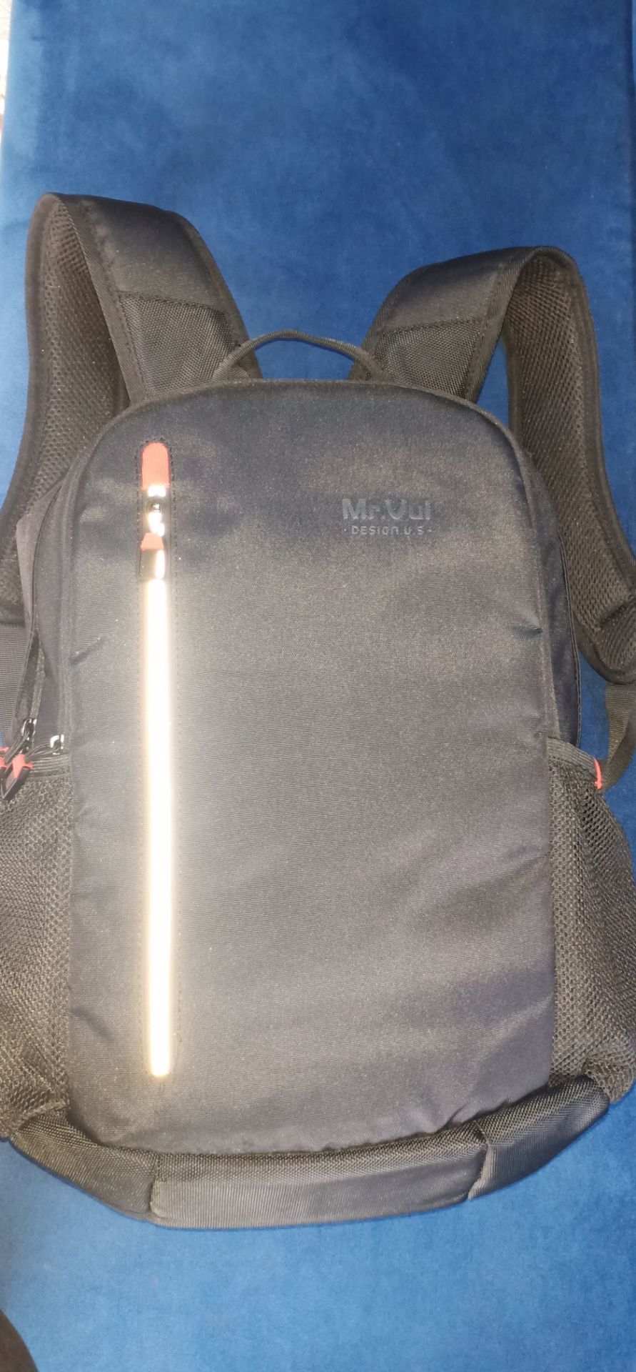 mình thấy rất chi là ưng ý với balo loại này luôn! cảm ơn Mr Vui nhiều nha