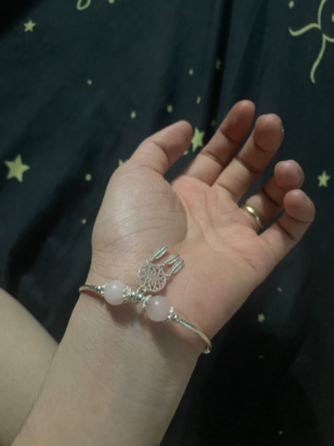 Vòng đẹp lắm ạ.em mua tưởng khoá mua để phối thêm nhưng nói là dây 🥹