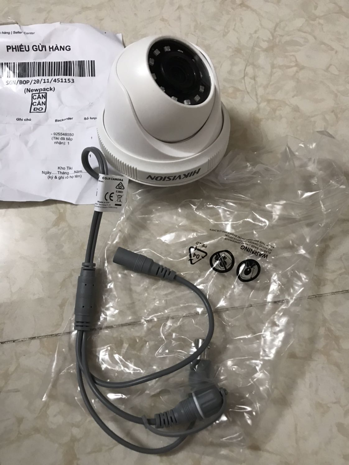 Cam thì nhận rồi nhưng ko có cục giảm điện từ 220v xuống 5v