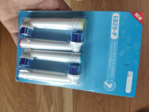 Chuẩn máy Oral B dùng rất thích, cước mềm vừa đủ, giá hợp lý, mình cứ 3 tháng thay 1 lần nên mua vài bộ dùng dần. Đóng gói cẩn thận, giao hàng nhanh. Hài lòng
