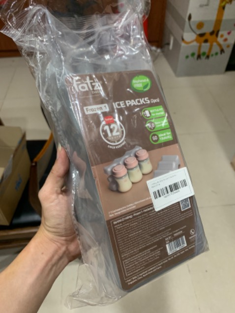 Chất lượng bình ok, có cả nút và nắp vặn nên khá chắc chắn. 
Có điều không giữ lạnh được lâu, không biết phải do thời tiết nóng quá hay không.