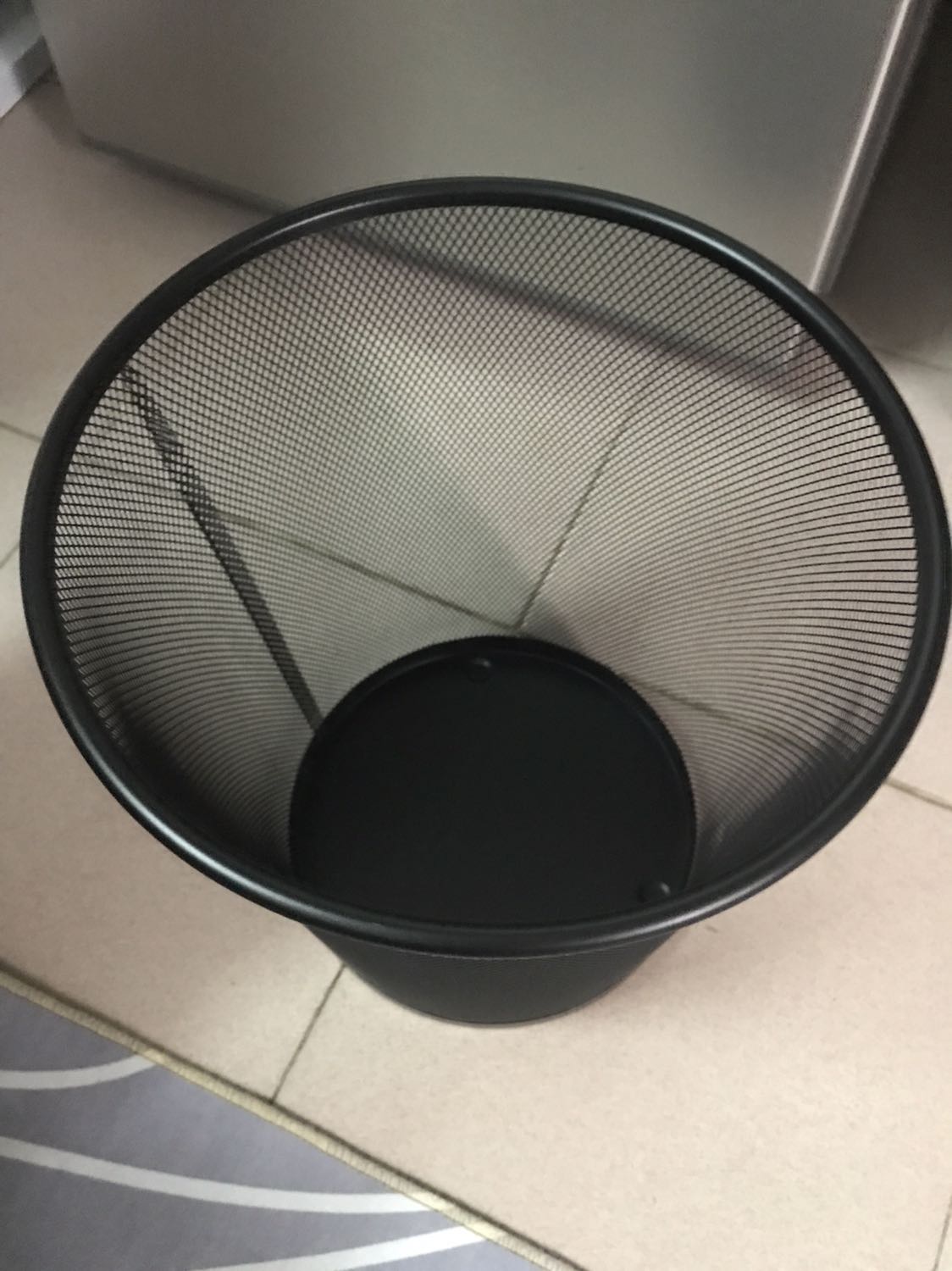 Tiki giao hàng tuyệt vời, thùng rác đẹp chắc chắn lắm nha mọi người