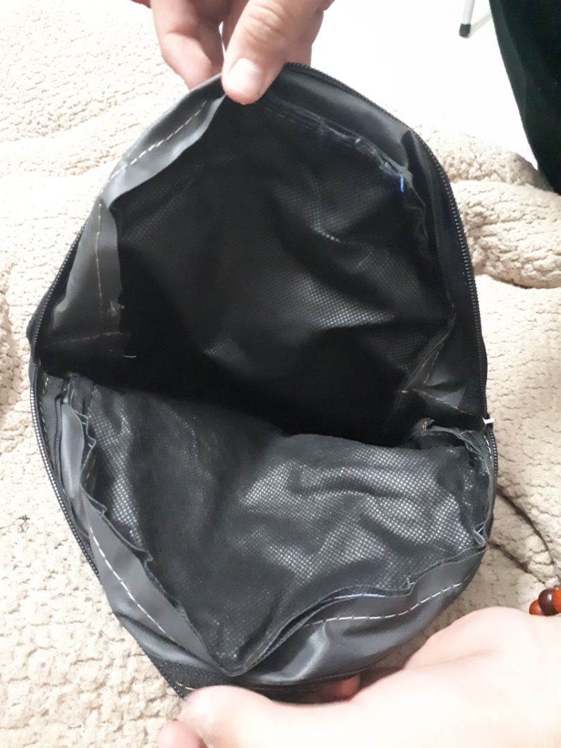 Không hài lòng với chất liệu, xem các sản phẩm của mọi người đánh giá và chụp lại chất không giống sp mình nhận được. mình muốn trả lại.