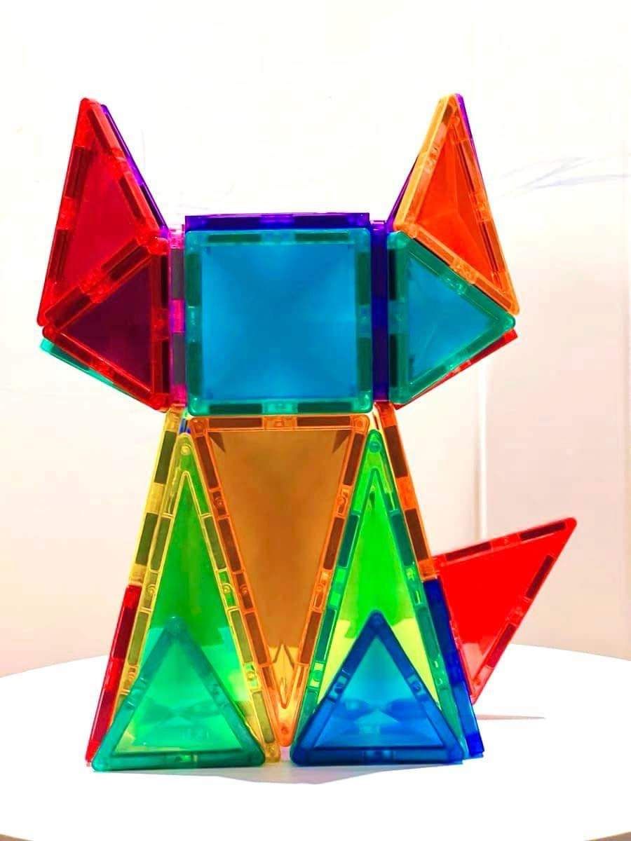 Nam châm miếng ghép to, lực hút chắc chắn. Sản phẩm rất đẹp nha. Bé chơi rất thích ạ