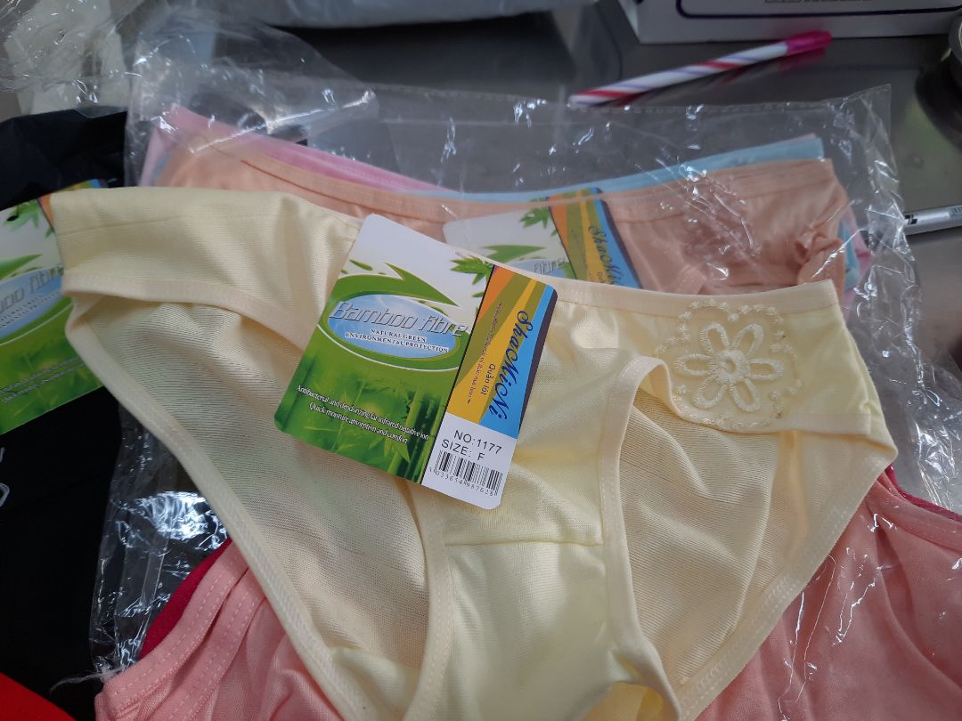 Giao không đúng mẫu, ko đúng size.