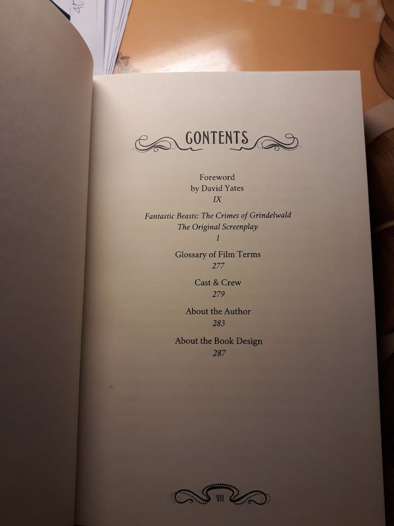 Mình mua sách khi đang sale nên giá cả rất hợp lí. lúc nhận về mình hơi xót một tẹo vì phần bìa áo bị gấp quăn mất một xíu, nhưng khi mình chịu khó vuốt ra thì giờ em ấy đã trở lại đẹp như thường. Sách đẹp vô cùng. Lần này mình rất hài lòng. Quá rẻ cho một cuốn sách tuyệt vời như này!