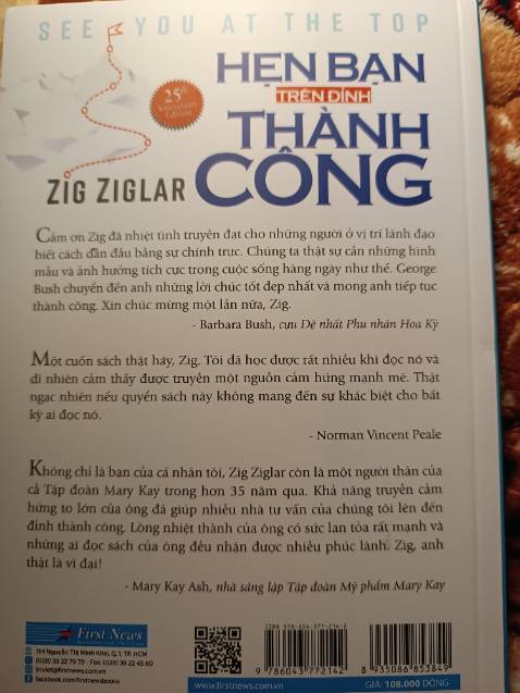 Sau khi đọc bằng eBook, quyết định đặt sách giấy về để đầu giường.
Mỗi chương đều vô cùng quan trọng. Dù mở sách và đọc chương bất kỳ nào, vẫn thấy hay và bổ ích.
Sách đc bọc kỹ và đẹp.