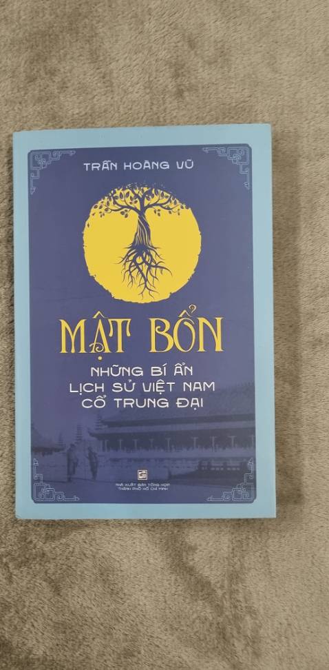 Đóng gói rất cẩn thận, lần đầu đọc tác phẩm của tác giả trẻ Trần Hoàng Vũ, hy vọng sẽ tìm được nhiều điều thú vị qua góc nhìn lịch sử của một 8x
