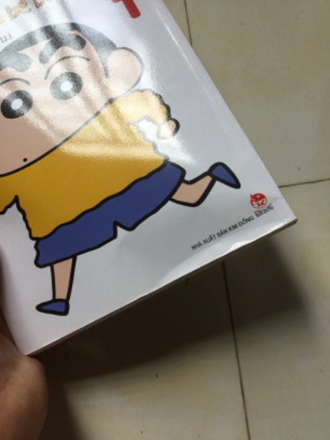 Giao nhanh nhưng truyện móp méo hết trơn :(((