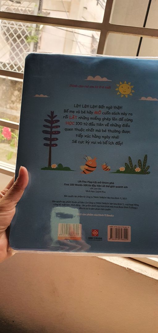 Sách dày dặn, hình ảnh đẹp, nội dung súc tích, hay.