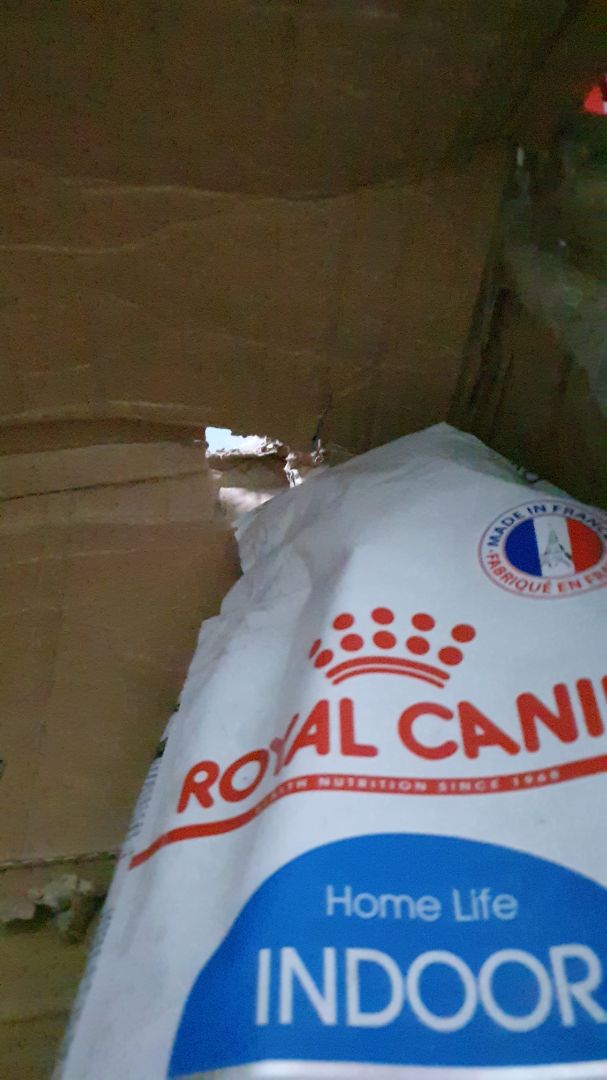 hàng chất lượng đóng gói kỹ càng,nhưng bên giao hàng quá ẩu tả để gói hàng dơ như đồ bỏ  chuột cắn xé nhìu chổ trên thùng, nhưng may là shop gói hàng kỹ,nếu ko thì gói tă coi như bỏ khi bị chuột cắn vào bọc tă.mong shop típ nhânn ý kiến
5sao cho shop
1 sao cho vận chuyển J&T