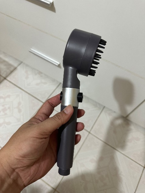 Chất lượng tăng áp không như quảng cáo, chỉ là làm nhỏ tia để nước đi xa hơn. Dây nối chỉ 1,2m, không phải 1,5m như ghi chú trên sản phẩm. Phần khoá nước không kín, vẫn bị rò nước chảy lên đầu xả khi khoá không sử dụng