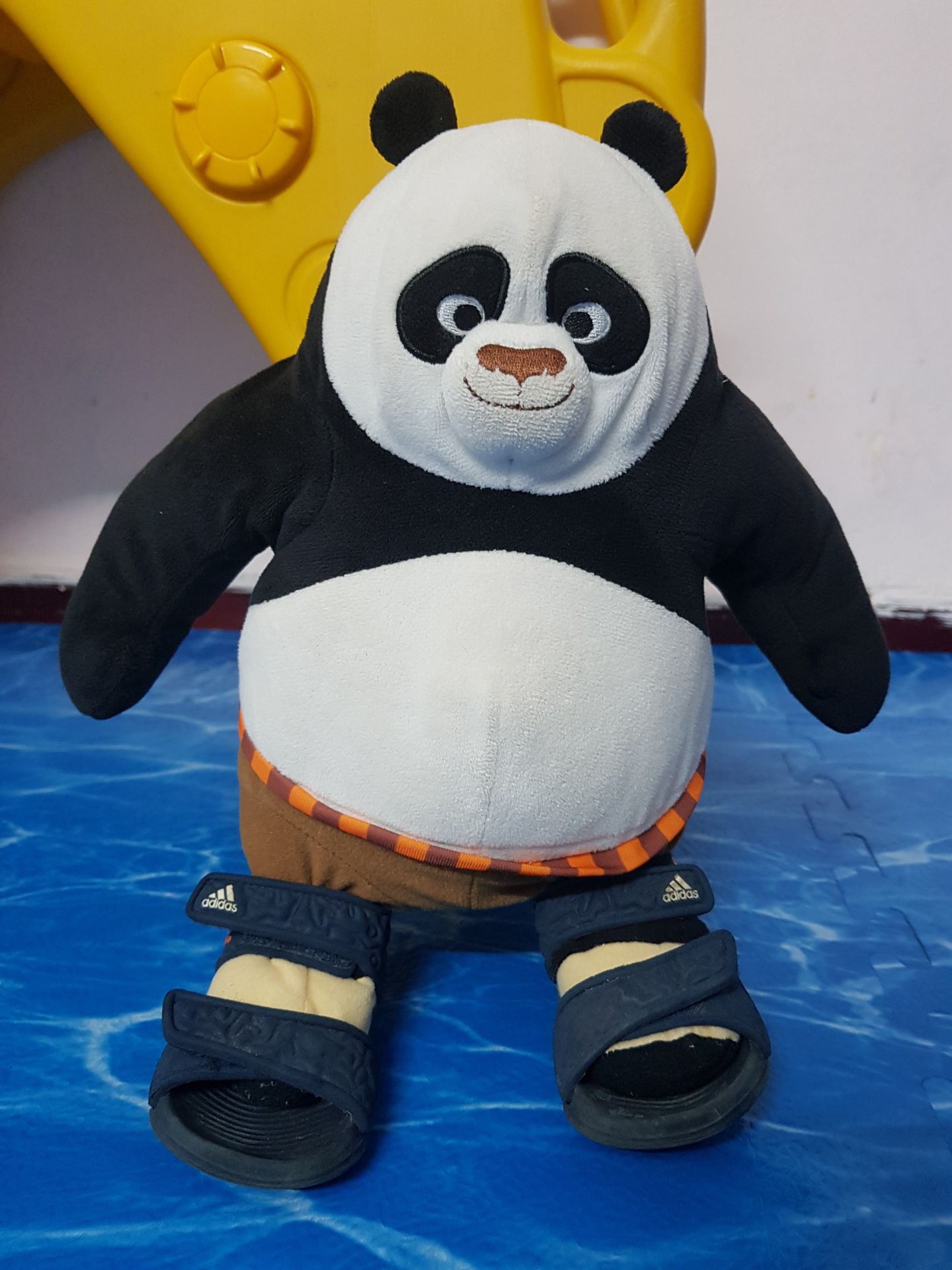 Giao hàng chậm so với dự kiến ngày tới. Còn sản phẩm chưa dùng
Chất lượng sản phẩm tuyệt vời. Thời gian giao hàng rất nhanh. Rất đáng tiền. Đóng gói sản phẩm rất đẹp và chắc chắn