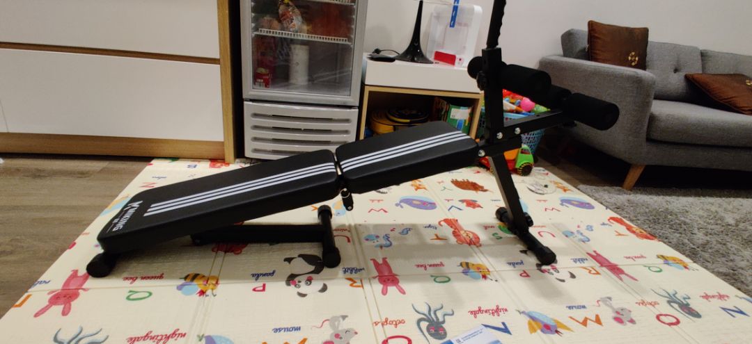 1m77 gập bụng thoải mái
4 sao vì có hơi lỏng lẻo so với ở gym
nói chung tiền nào của đấy
tập tại nhà là quá ok