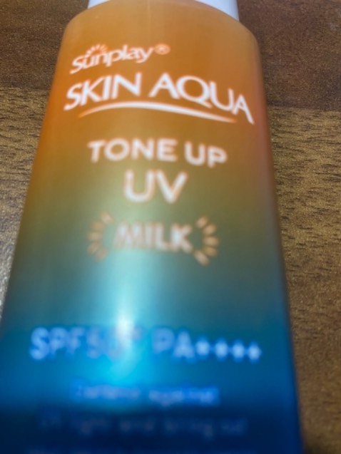 tốt, ko đổ dầu, nâng tone tự nhiên, xài rất thích