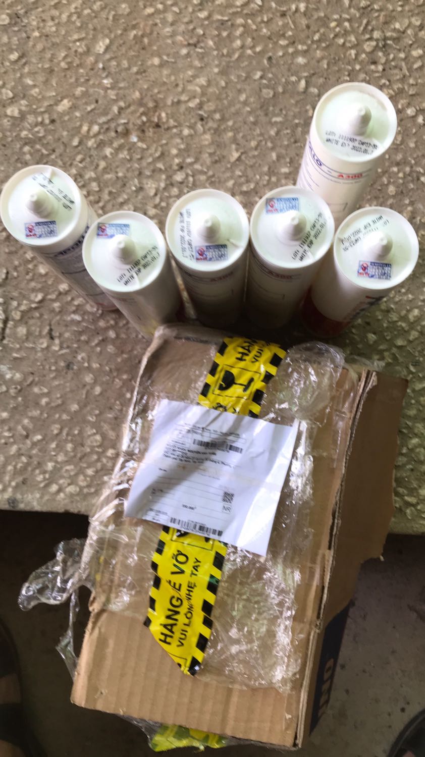 Mua A600 trung tính nhưng giao A300 acid có hạn sử dụng tháng 1/2022 sắp hết hạn