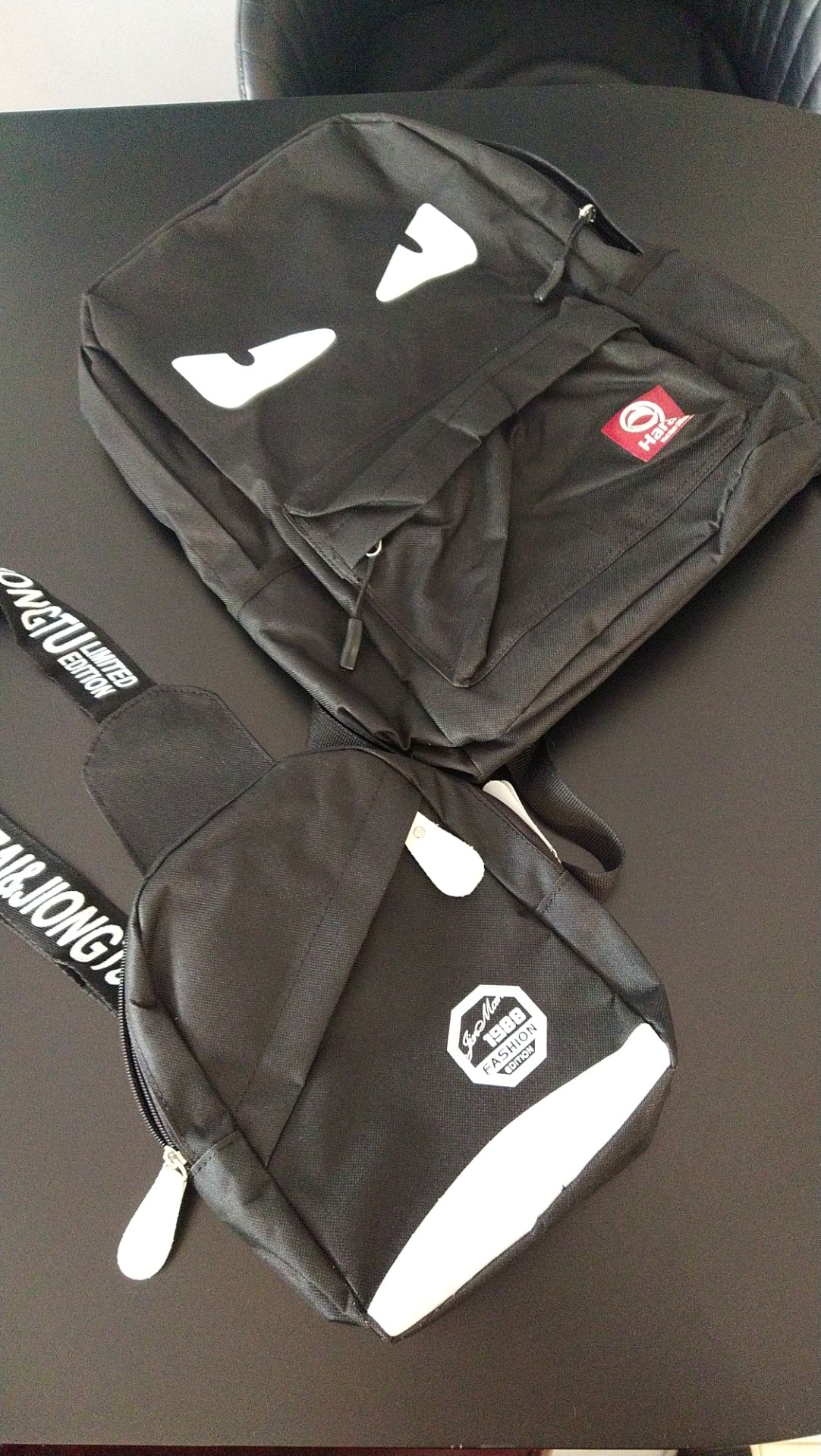 hàng khá đẹp. đóng gói cẩn thận.