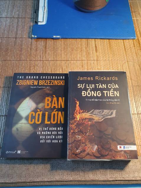 Ấn tượng ban đầu sách được bọc kỹ càng, giấy in nhìn thuận mắt, nội dung bổ ích. Vote 5*.