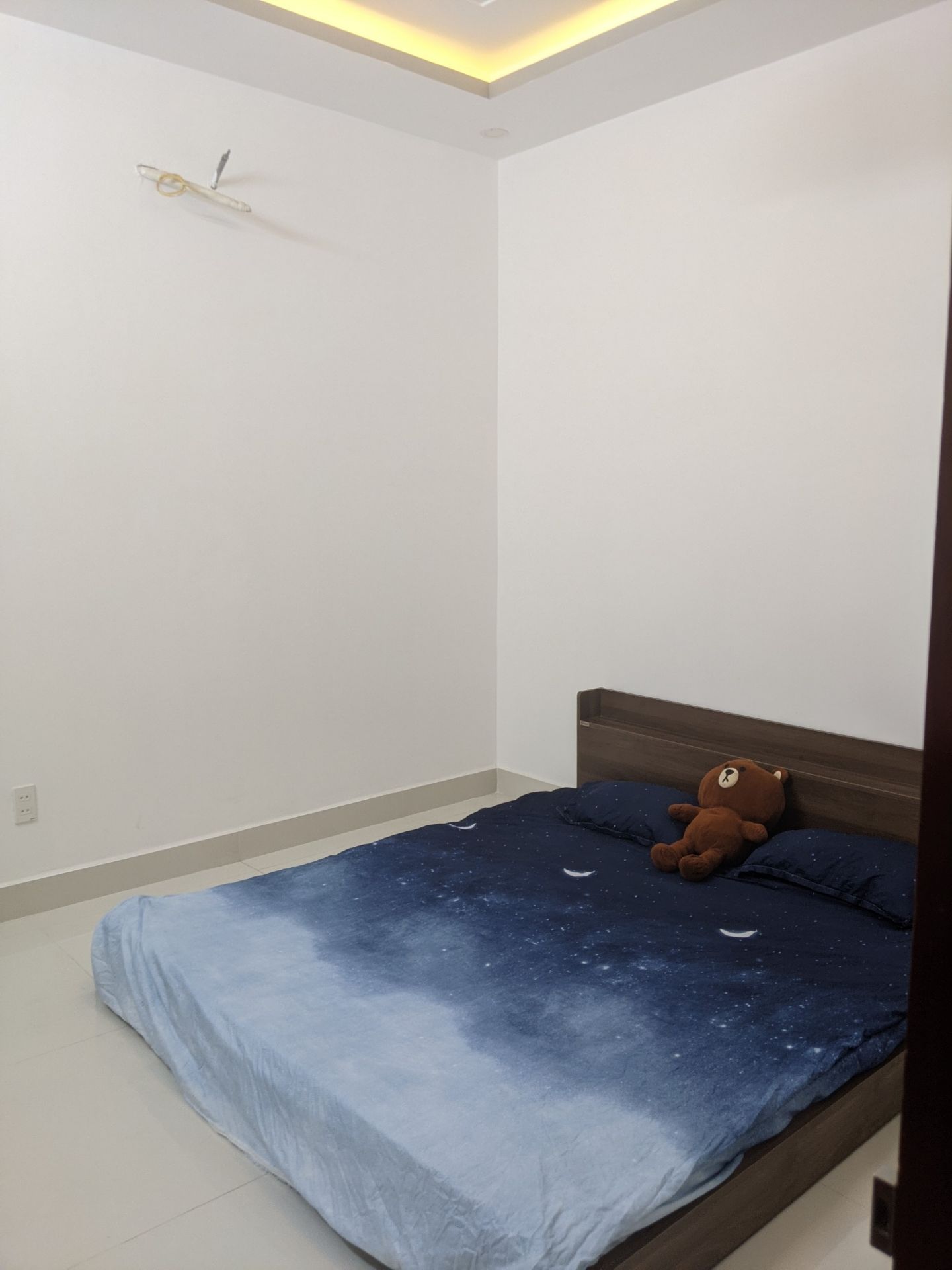 Sản phẩm khá tốt tuy có vài vết trầy nhỏ. Có hỗ trợ lắp đặt cho mình nữa. Nếu có dịp sẽ mua thêm sản phẩm của shop.