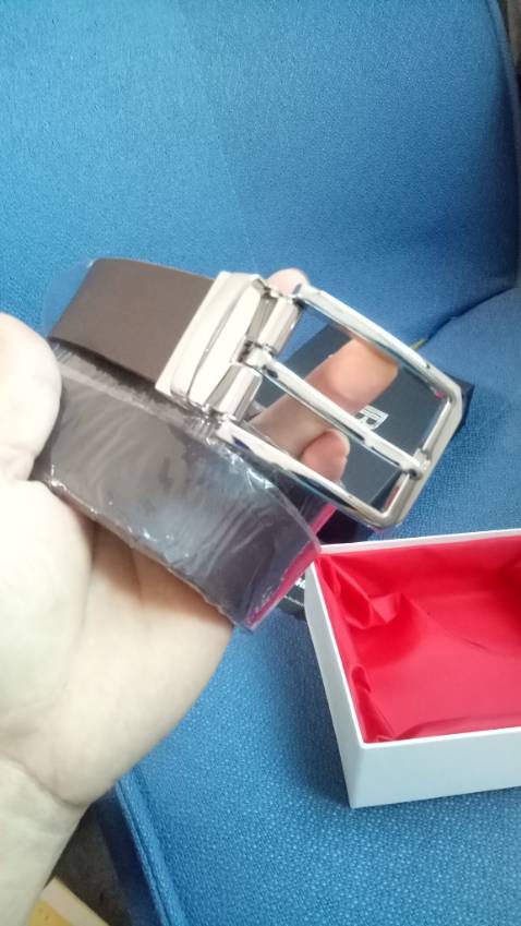 Hàng đẹp, đóng gói cản thận, màu nâu này rất ok, màu đúng như hình ..............