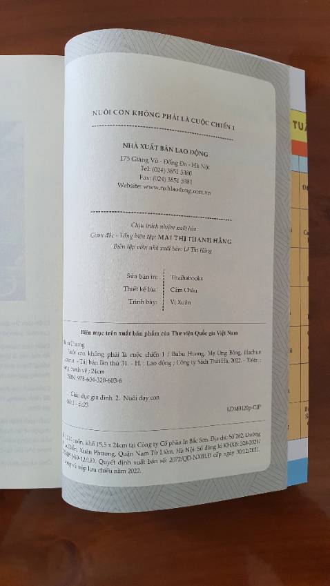 Sách đẹp, bản in mới nhất năm 2022, phù hợp cho người chuẩn bị có con hoặc đã có con.