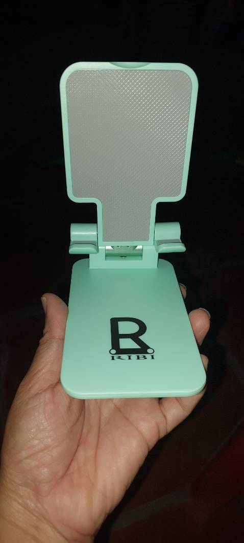 Mua 2 cái mà shop giao hàng không đúng như quảng cáo,loại này k xoay 360 độ được nha