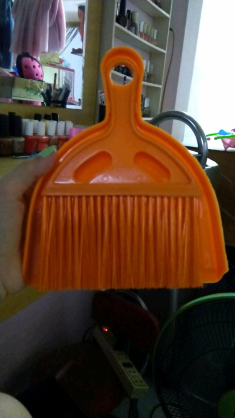 Mình thích loại chổi này lắm. Rất đáng tiền. Giao hàng nhanh gọn lẹ.