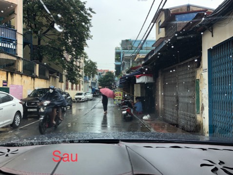 Hàng gửi nguyên hộp nhà sản xuất, cửa hàng còn  gửi kèm thư cảm ơn, lưỡi gạt chất lượng rất tốt, gạt sạch nước, không có vết gợn của nước còn trên kính, gạt nước không tạo ra tiếng kêu, với giá như vậy được một đôi lưỡi gạt mưa chất lượng tốt như này + người bán rất chuyên nghiệp thì 5 sao + là không quá lời. Sẽ mua tiếp và giới thiệu cho ae bạn bè ủng hộ..