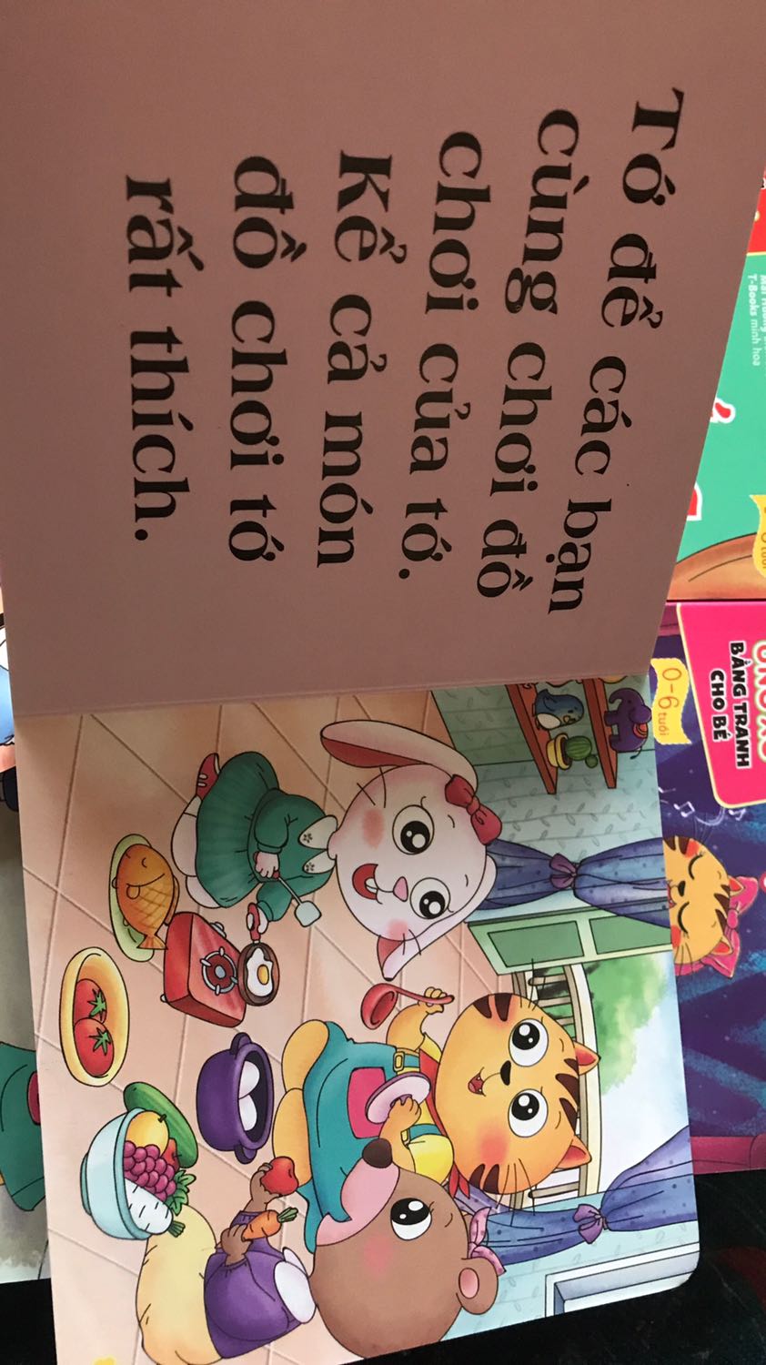 Các bé nhận được sách đã rất thích, nghỉ ở nhà tha hồ đọc sách ?