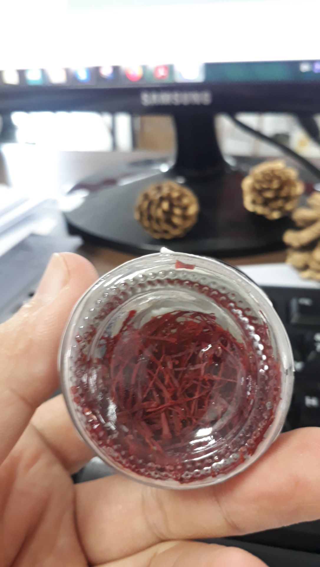 Đóng gói rất cẩn thận. Nhìn đẹp. Hộp niêm phong 1 mặt còn 1 mặt ko niêm phong nên mình mở hộp vẫn còn niêm phong ?. Chưa uống nên ko biết có hiệu quả ko. Tạm hài hòng.