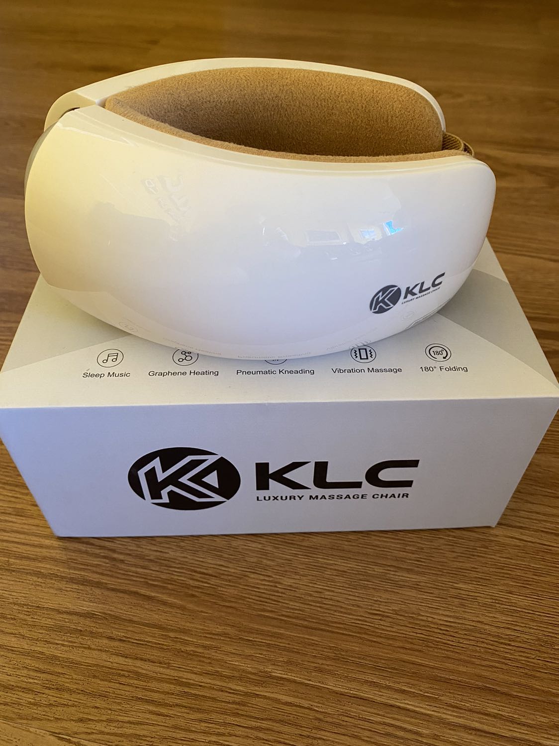 Nhìn nhỏ nhỏ mà có võ ghê , dùng sướng lắm nha. Thích nhất là cái nhiệt ấm ấm nó đã dễ ngủ lắm luôn. Có tiếng nhạc thiên nhiên nên rất thư giãn. Duyệt cho em này. Giao hành nhanh nè