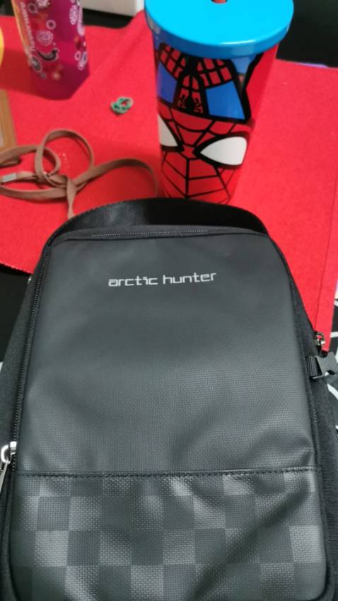 Lần đầu mua hàng chất lượng tốt lắm mn ạ đúng màu đúng kiểu trên hình ,túi khá dày vs e thấy hàng nhanh nhưng do e bận tí việc nên k nhận dc lúc a shipper giao xl a nhìu nha , thank shop có cơ hội e sẽ ủng hộ shop tiếp ạ