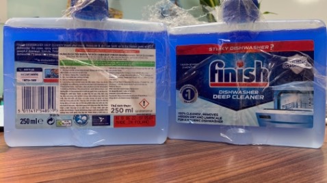 Lần thứ 2 mua hàng của shop nhưng lần này thất vọng quá. Mua 2 chai 400ml thì nhận 2 chai 250ml.