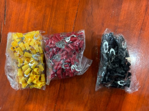 Nhớ mua thêm kìm bấm