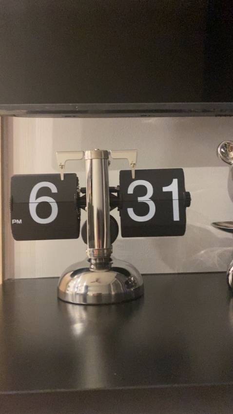 Giao hàng nhanh đóng gói kĩ. Sản phẩm đồng hồ lật số khá ưng ý mình