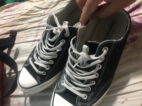 Giày đẹp, chính hãng mang êm chân, shop uy tín giao hàng lại nhanh. Giày đẹp, chính hãng mang êm chân, shop uy tín giao hàng lại nhanh.