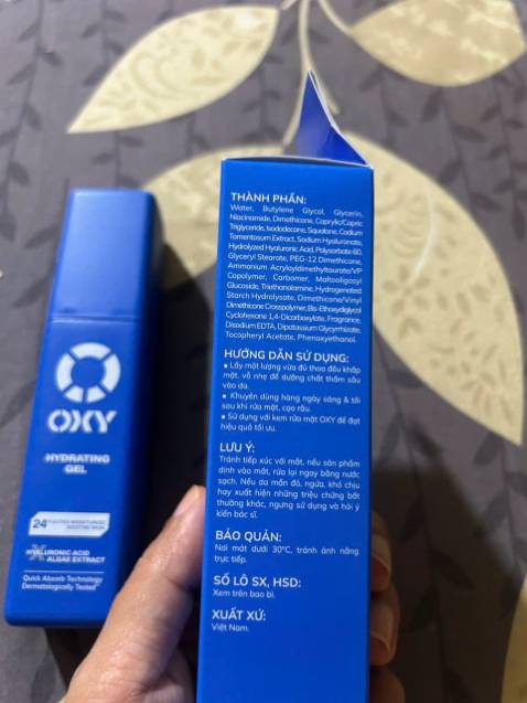 Ko thích xài kem dưỡng dính dính bết bết mà loại này thấm nhanh, làm dịu da tốt, chính hãng roto